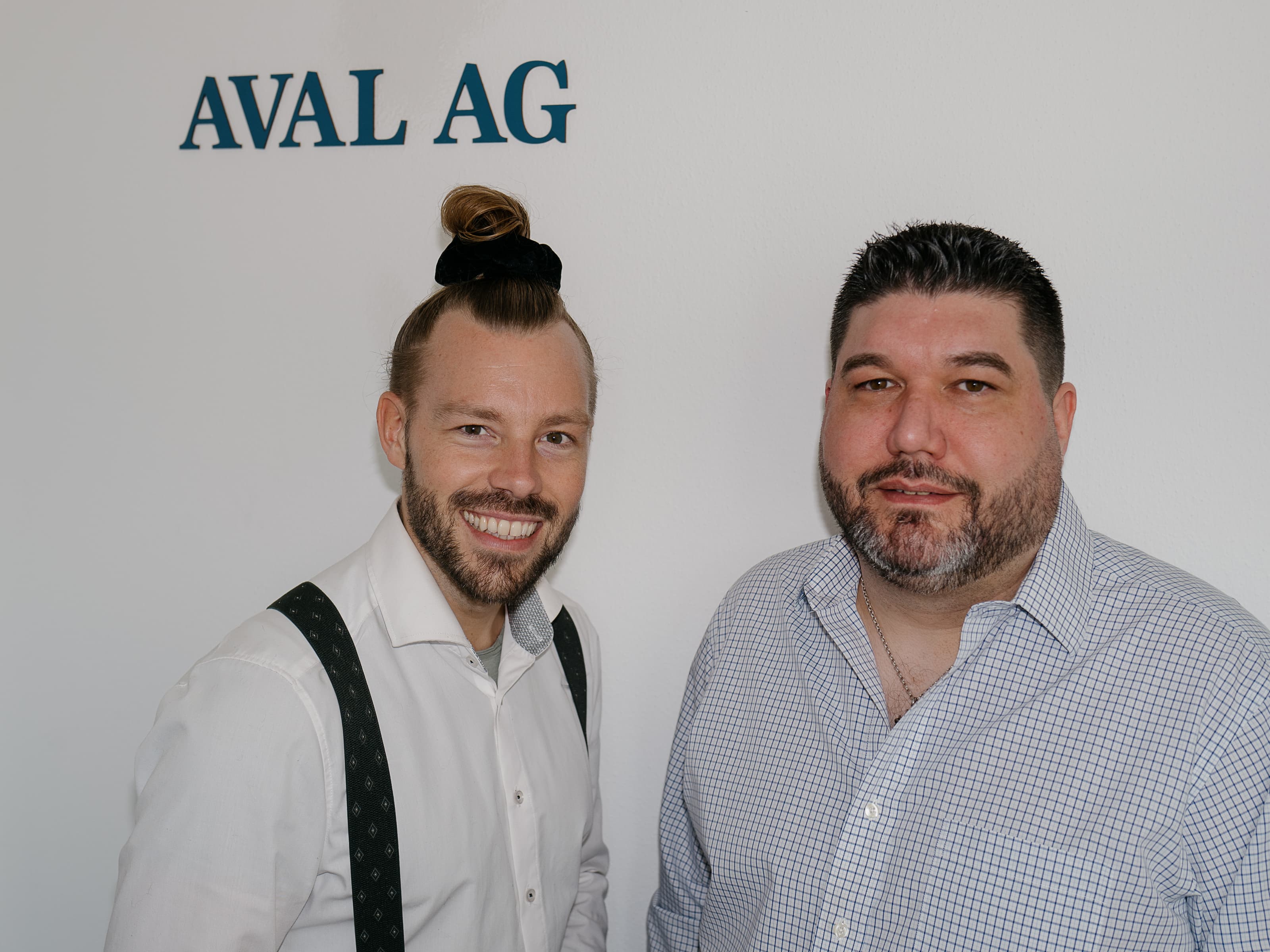Tobias Mitter und Jürgen Schadek bei der AVAL AG